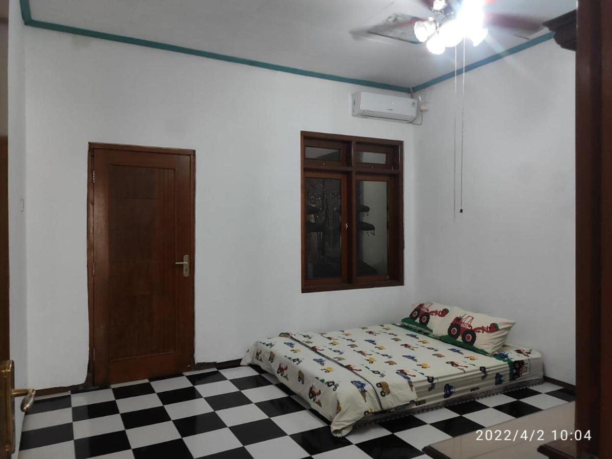 Kelana 2 Nice Homestay Semarang Exterior photo